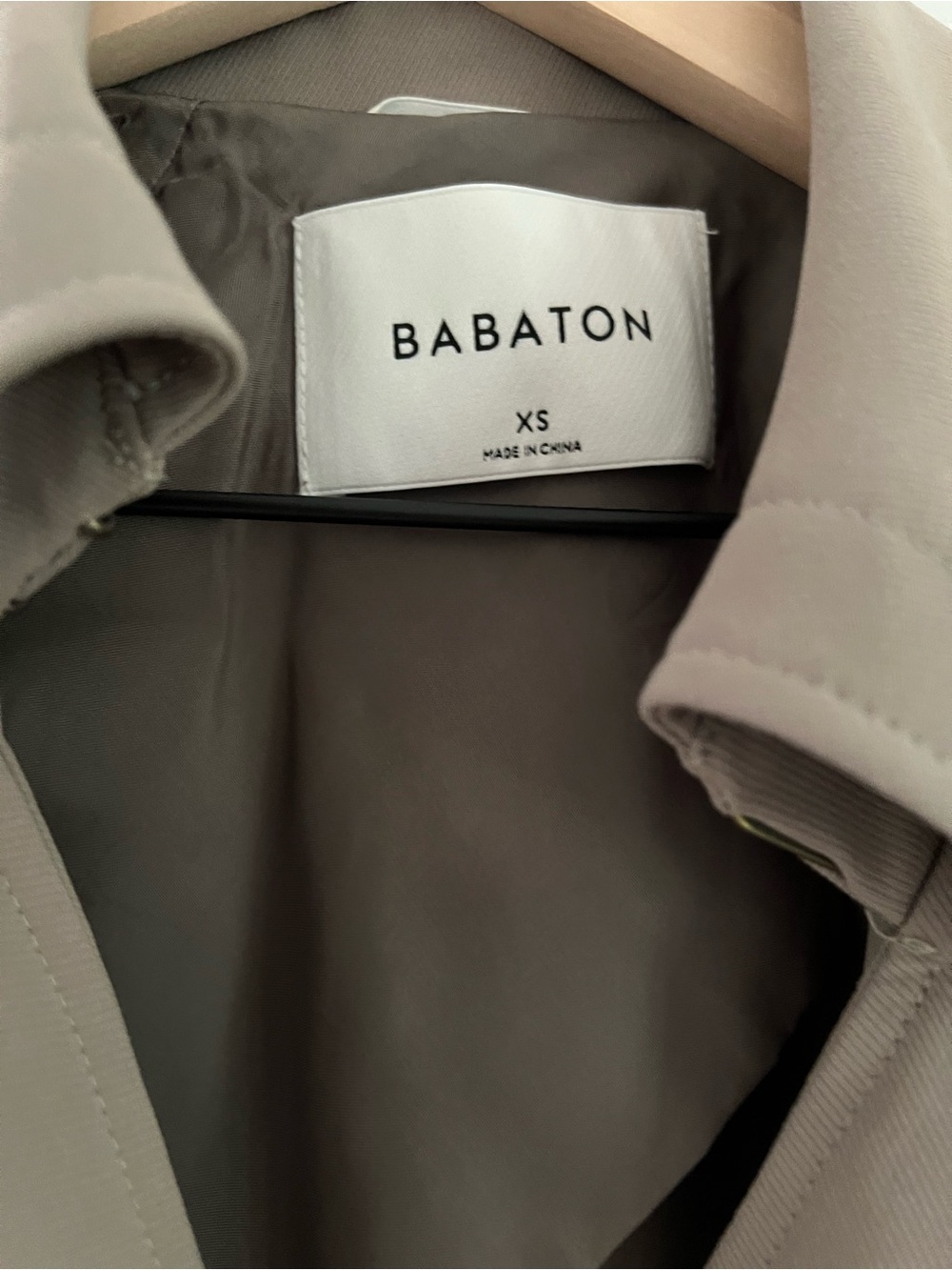 Aritzia - Babaton Taupe gray Trench Coat with Notch Lapel - Picture 3 of 8